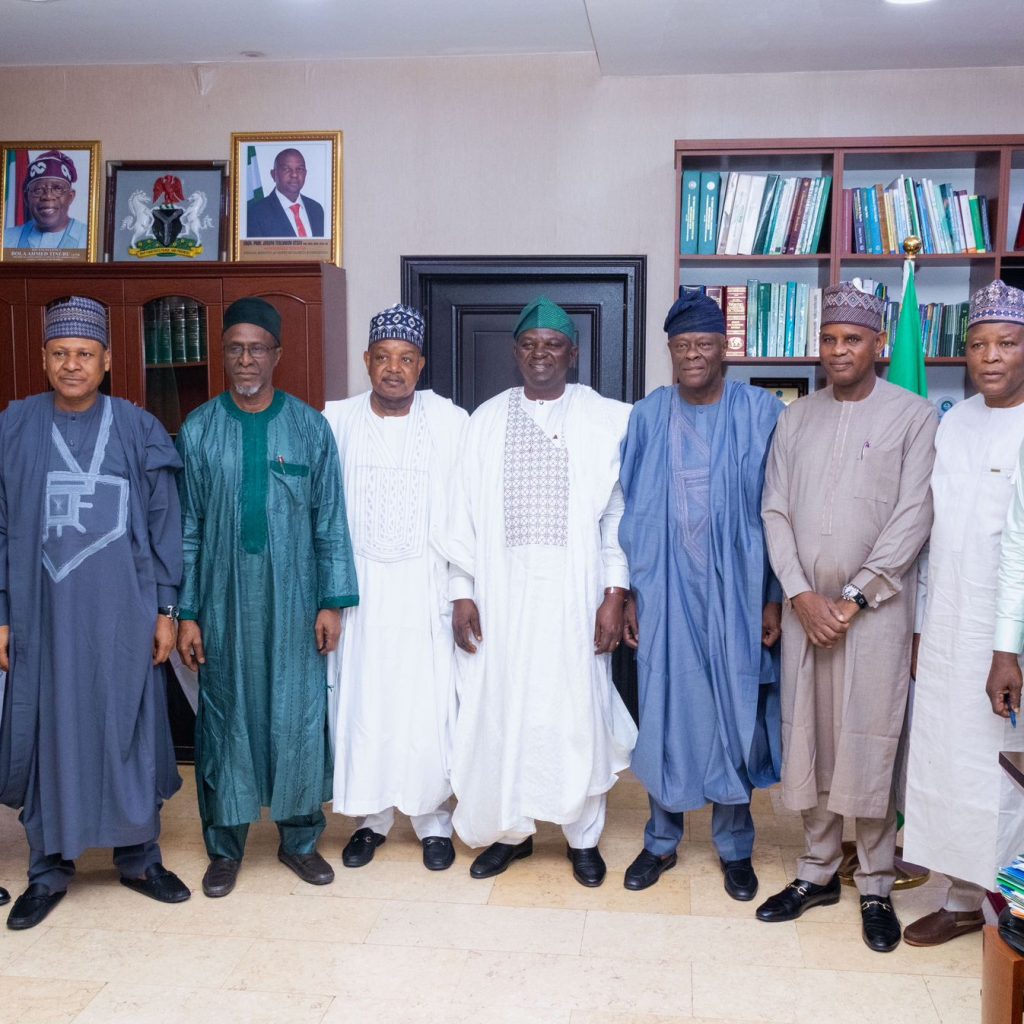 FROM LEFT TO RIGHT1. Representative of the Minister of Works
2. Mohammed Idris Malagi, Minister of Information and National Orientation
3. Balarabe Abbas Lawal, Minister Environment
4. Abubakar Bagudu, Minister of Budget and Economic Planning
5. Engr. Prof. Joseph Terlumun Utsev, Minister of Water Resources & Sanitation
6. Wale Edun, Honorable Minister of Finance and Coordinating Minister of the Economy 
7. Bello Muhammad Goronyo, Minister of State Water Resources & Sanitation
8. Abdullahi Tijjani Gwarzo, Minister of state for Housing and Urban Development
9. Mr. Richard Pheelangwah, Permanent Secretary, Federal Ministry of Water Resources and Sanitation